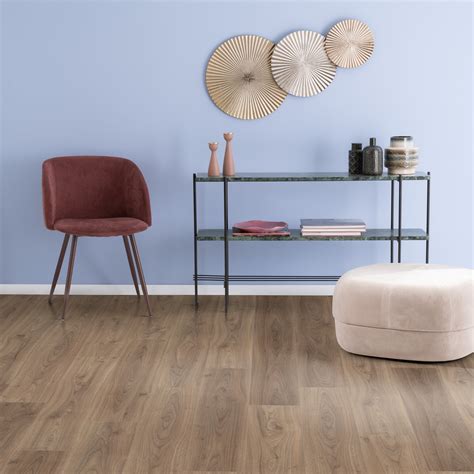 Light Langley Walnut Floorna