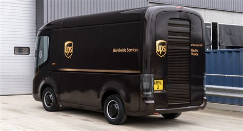 Ups Invests In Arrival Orders 10000 Electric Delivery Vehicles