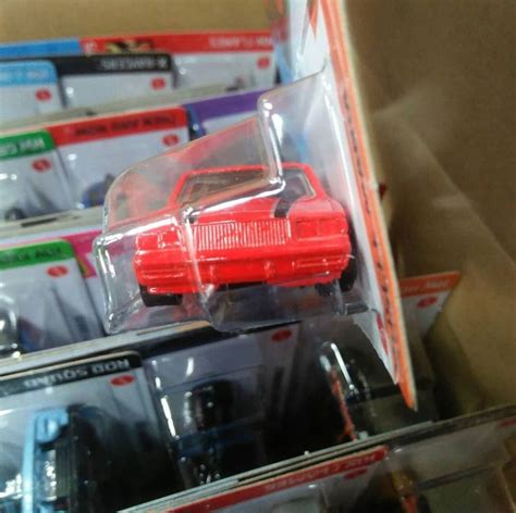 T Hunted Mais Novas Cores Para Os Hot Wheels De