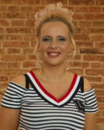 Evaa Model Page XVIDEOS