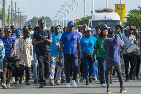 6 Kilomètres De Marche Sportive Walk The Talk” à Parakou Plus 500