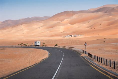 Liwa Desert Middle East Stock Photo Image Of Curve 35667558