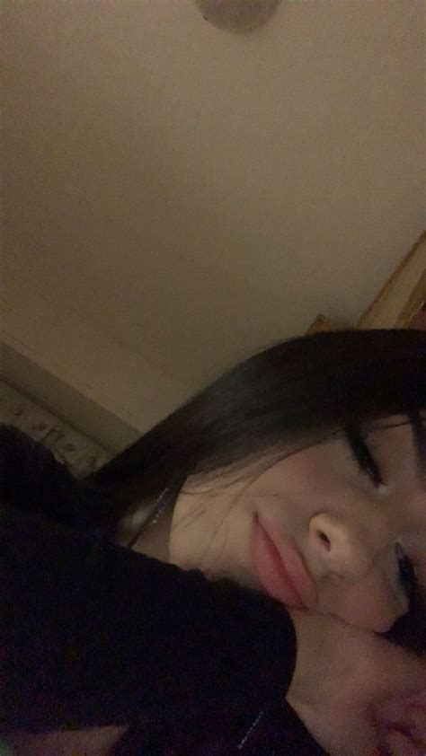 Pin By Livewp On Quick Saves Pretty Brunette Fake Female Snap Selfie