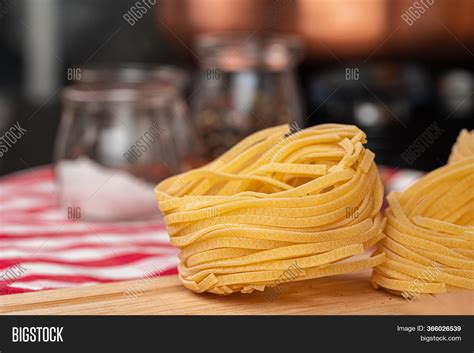 Dry Spaghetti On Image & Photo (Free Trial) | Bigstock