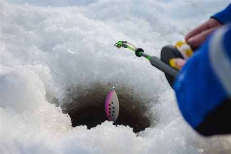 Rovaniemi Experiencia de pesca en hielo en el Círculo Polar Ártico