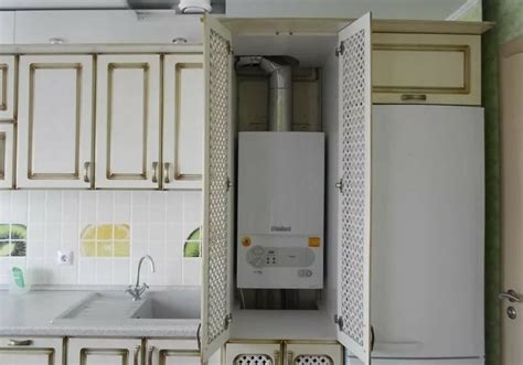 Дизайн кухни с газовым котлом на стене и трубами: как его спрятать ...