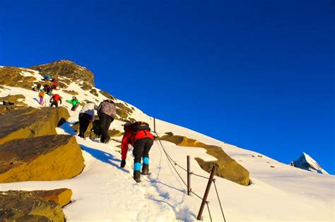 人生中第一座雪山 四姑娘山大峰攀登 每天发团（3日行程） 8264出行攻略