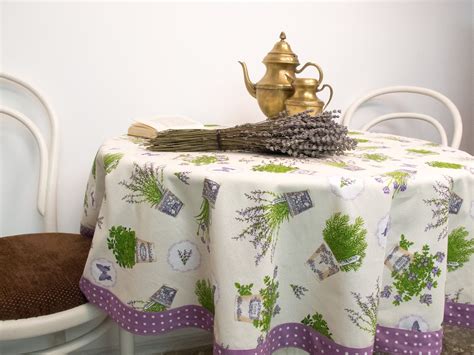 Балкон с секретом: Круглая скатерть с окантовкой. МК