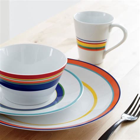 Perk Up Everyday Meals With Bright Colorful Cirque Classic White