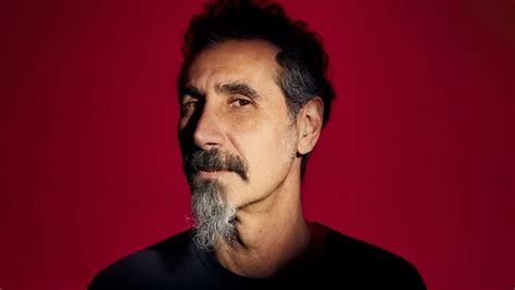 Serj Tankian Anuncia Novo EP Solo Foundations Disconecta