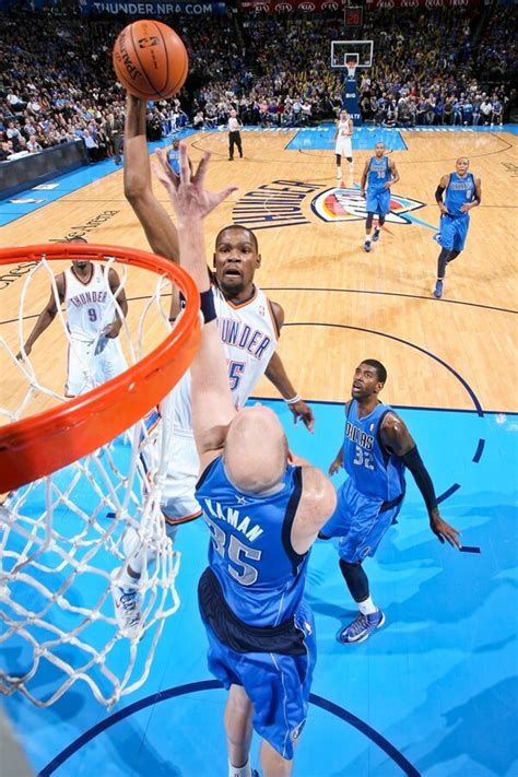 Thunder vs. Mavericks: Dec. 27, 2012 Photo Gallery | NBA.com