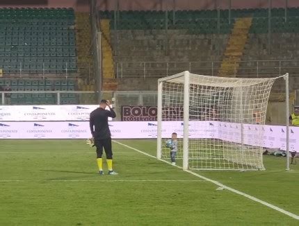 Palermo Venezia Gol Di Baby Pigliacelli A Fine Partita L Ovazione Del