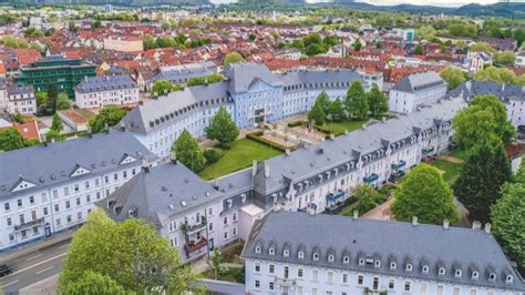 Das Grünflächenmanagement der Bau AG Kaiserslautern Alles im grünen