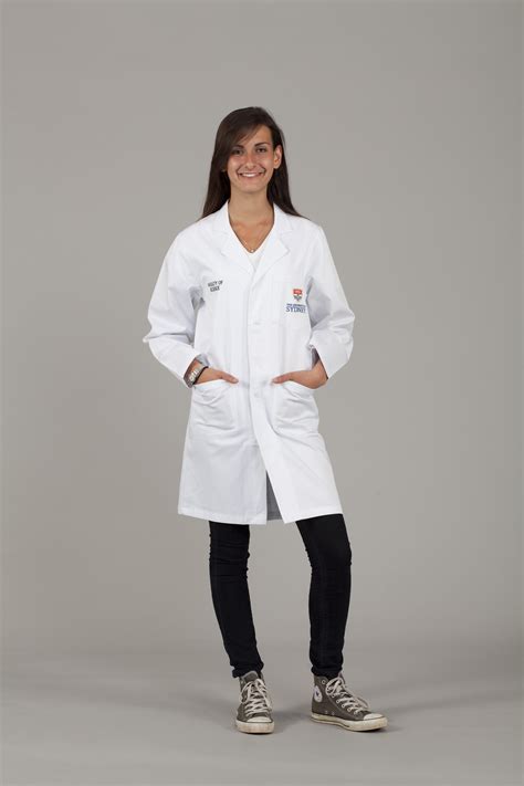 Why Do Scientist Wear White Lab Coats Han Coats