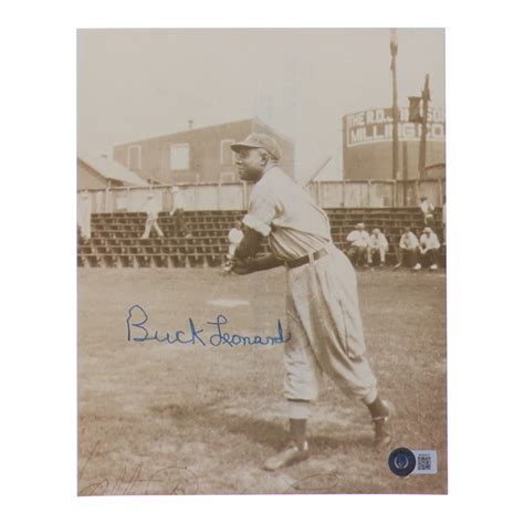 Buck Leonard Signed Grays 8x10 Photo Beckett Pristine Auction