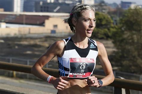 Gerda Steyn Breaks Sa Marathon Record In Valencia The Citizen