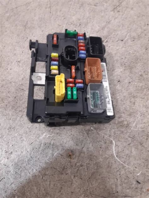 Peugeot Citroen Under Bonnet Fuse Box Bsm R