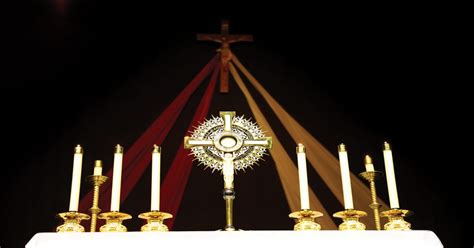 Eucharistic Adoration Finding Jesus In His Sacrament Of Love The