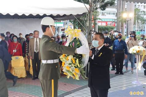 228和平紀念日76週年 新北市侯友宜獻花致意 政治 自由時報電子報