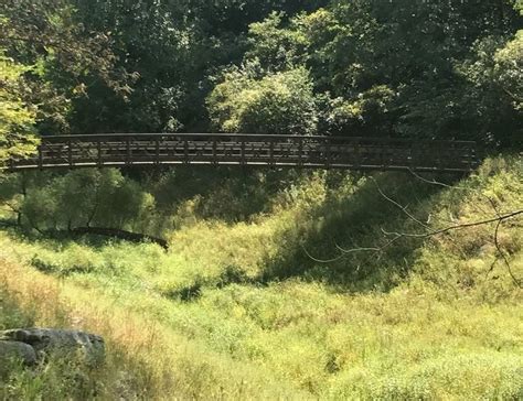 The Coralville Reservoir Hike Takes You To The Best Picnic Spot In Iowa