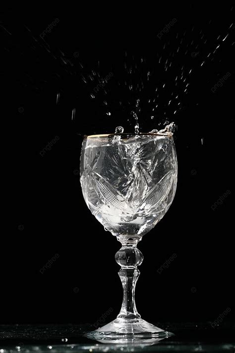 Alcohol Splash Alchoholic Closeup Splash Photo Background And Picture