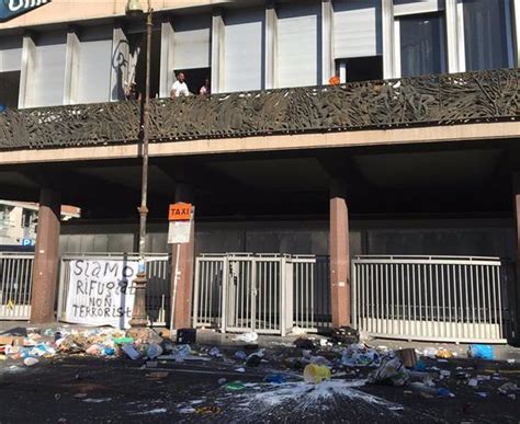 Roma Lo Sgombero Degli Sgomberati Popoff Quotidiano