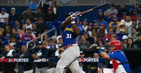 Los Tiburones De La Guaira Ganaron El Primero De La Serie Del Caribe