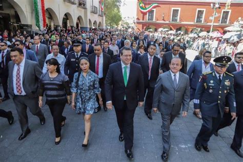 Marco Mena Encabeza Ceremonia Y Desfile Por 209 Aniversario De La