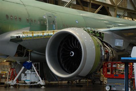 Building a Boeing 777 - CNET