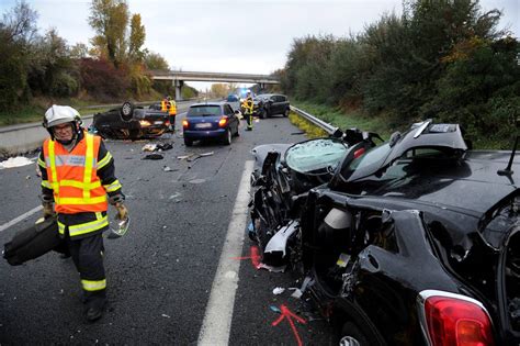 Choc sur l autoroute A75 à hauteur de La Roche Blanche un mort et une