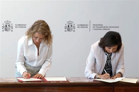 Raquel S Nchez Firma Con Margarita Robles Un Protocolo Para Construir