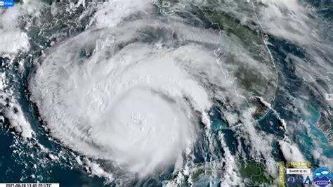 Ida Vs Katrina How The Two Hurricanes Compare As New Orleans Braces