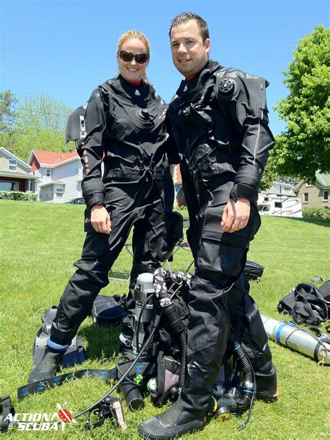 Action Scuba Montreal PADI Dry Suit Diver Specialty Course