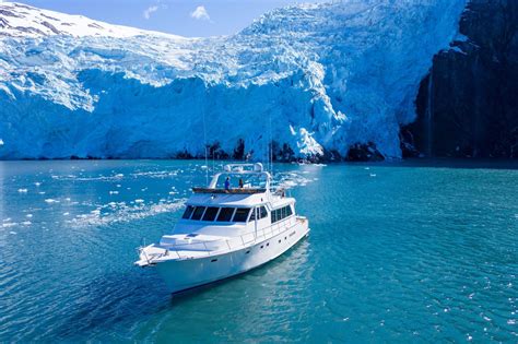 Alaska Luxury Travel Tours | Private Cruises, Luxury Resorts, Custom Trips