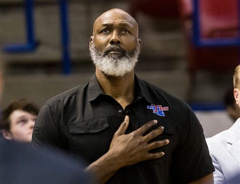 Karl Malone Parmi Les Membres Du Jury Pour Le Slam Dunk Contest