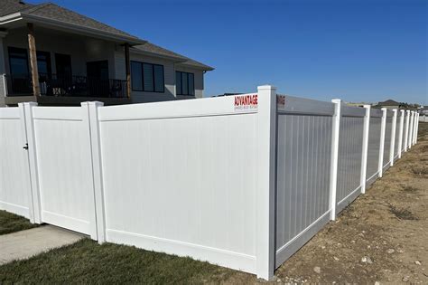 Vinyl Privacy Fence Installation Advantage Fencing Of Omaha