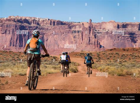 Mountain Bikers On The White Rim Trail Canyonlands National Park Moab