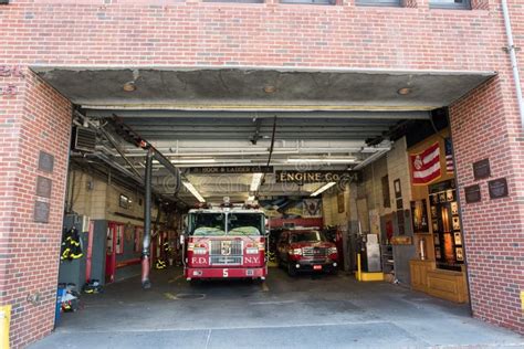 Fire Station In Manhattan Nyc Editorial Photography Image Of Nyfd