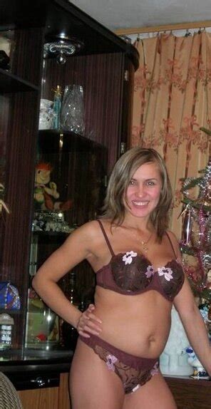 Amateur Erotic Zrelye Zhenschiny V Nizhnem Bele I Bez