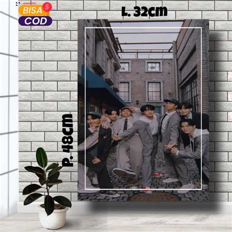 POSTER BTS UKURAN BESAR 48 X 32 CM POSTER DINDING HIASAN DINGDING KAMAR