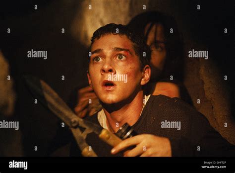 Disturbia / Kale (SHIA LABEOUF) and Julie (CARRIE-ANNE MOSS) Regie: D.J ...
