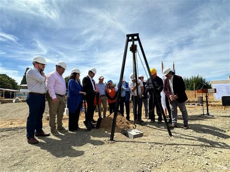 Instalan primera piedra para construcción de la sede central del CFT