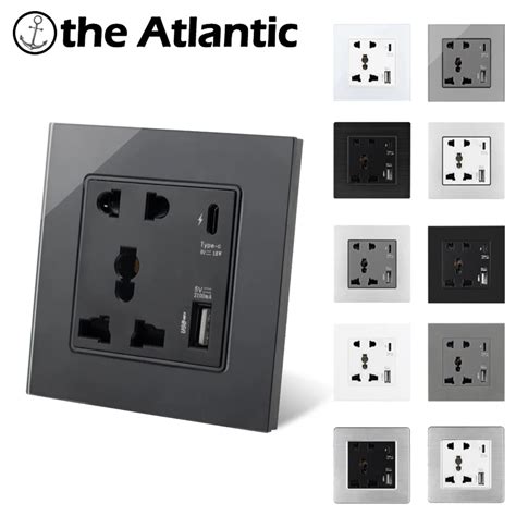 Type C Universal Power Socket 13A With USB Type C Charge Port 18W 4A