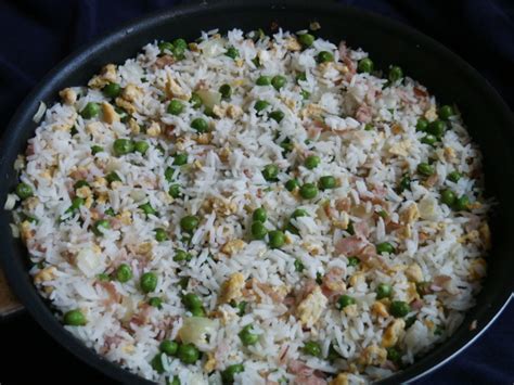 Authentic Chinese Fried Rice Recipe - Chinese.Genius Kitchen