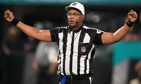 Michigan State Alumnus Ron Torbert Head Referee In Super Bowl 56