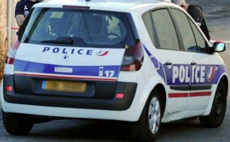 Poitiers Ivre Au Volant De Sa BMW Il Fonce Sur La Police Charente