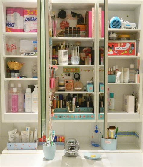 Le Blog Dune Rose Des Bois Introduction à Mon Rangement Maquillage