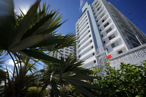 Miami Beach Condo Building Near Site Of Deadly Collapse Evacuated For