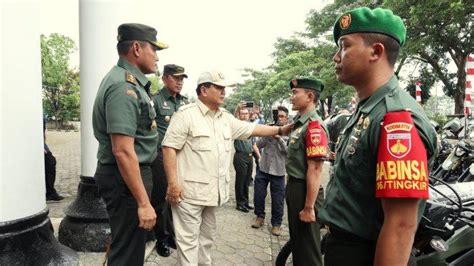 Menhan Prabowo Serahkan Motor Ke Babinsa Kodam Iv Diponegoro