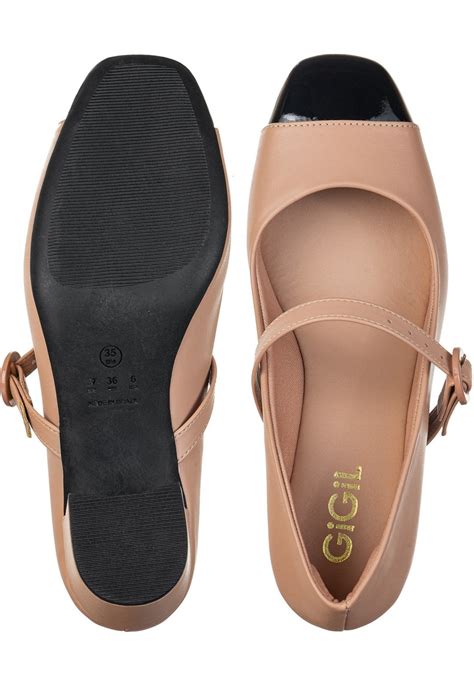 Scarpin Sapato Boneca GiGiL Salto Grosso Retrô Nude Compre Agora Dafiti Brasil